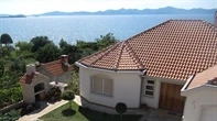 Appartamenti Beachfront Petar